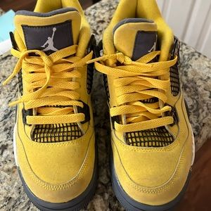2021 Boys Air Jordan 4 Retro 'Lightning' 2021